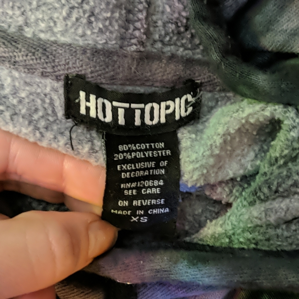Sweater - Picture 3 of 3
